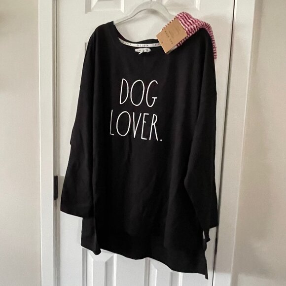 Rae Dunn Black Plus Size Dog Lover Sweatshirt with Socks New with Tags Size 2X - Picture 8 of 11